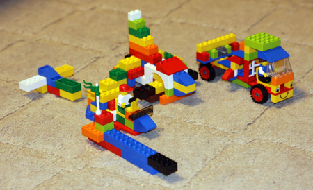 LEGO01_blg.jpg